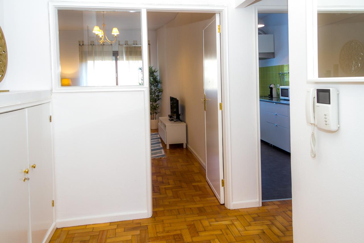 Liiiving In Porto | Downtown Delight Apartments Room photo